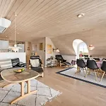 Slava - 250m From The Sea By Interhome 灵克宾